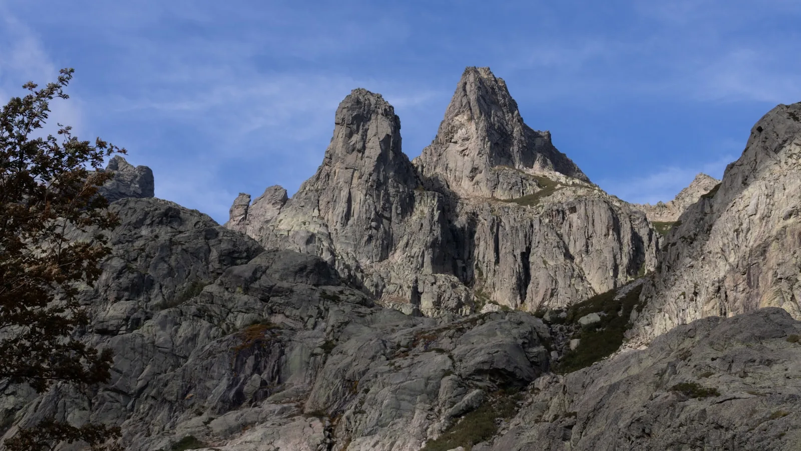 ️ L'Alta Rocca et l'intérieur montagneux
